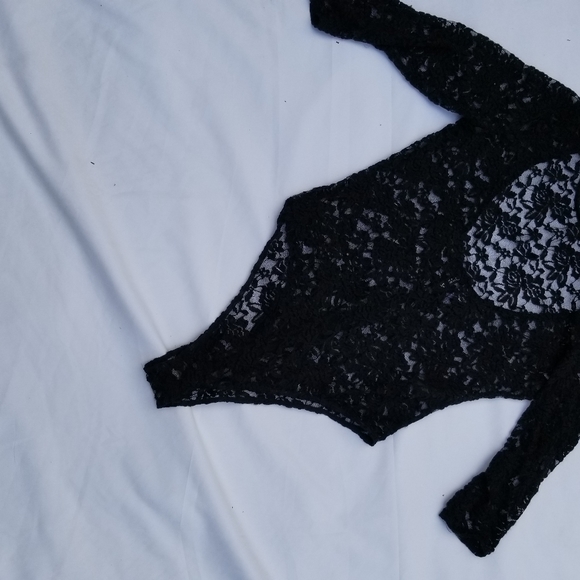 Top - Picture 2 of 3